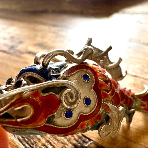 Stunning large Antique Sterling and enamel Articulated Fish Pendant Necklace - Picture 5 of 9